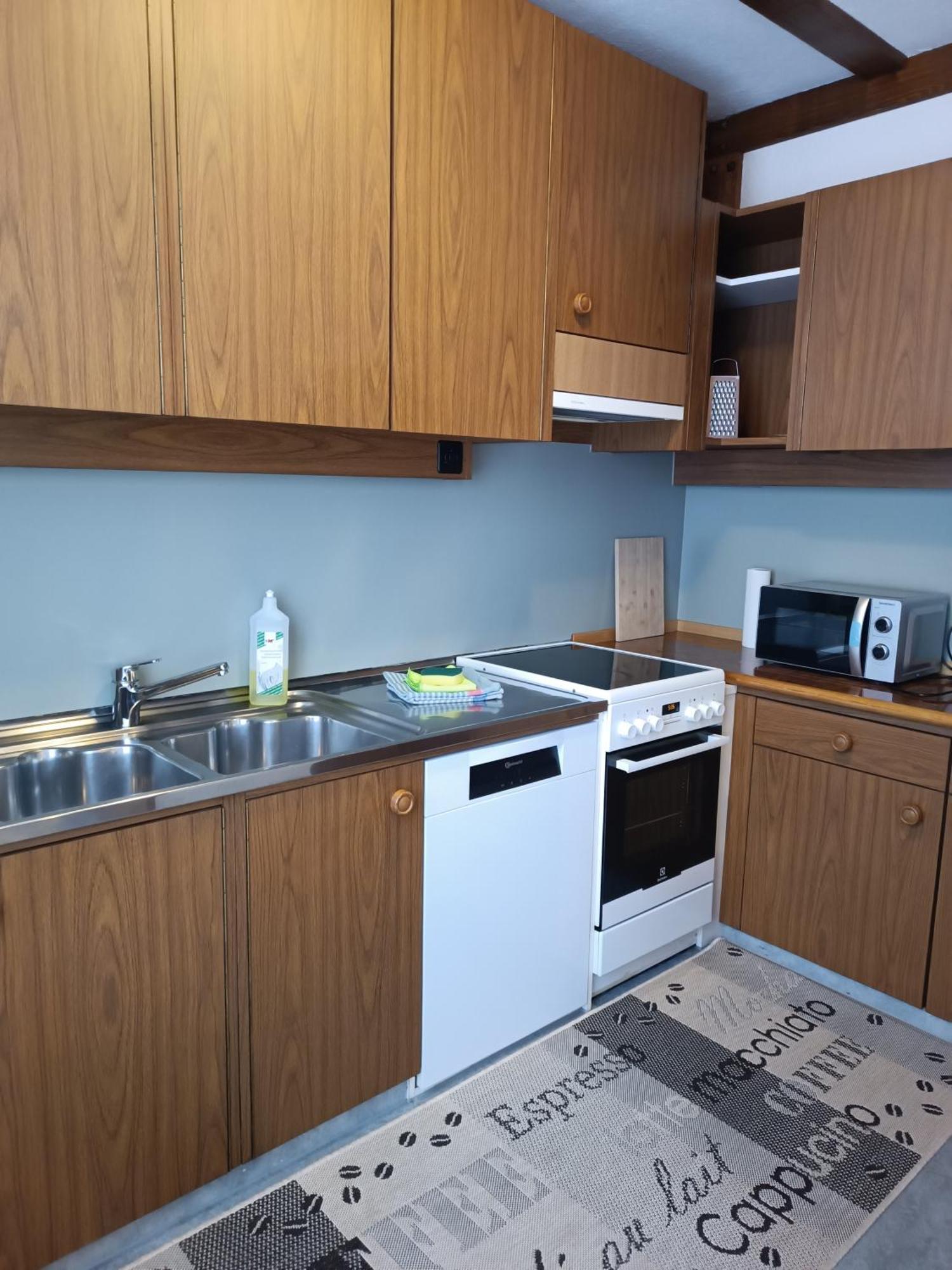 Mon Amour Apartment インターラーケン エクステリア 写真